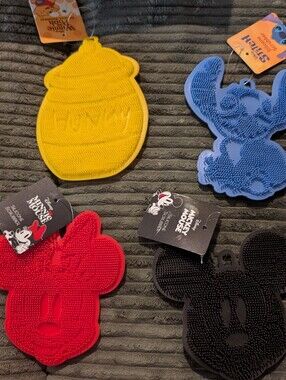 🦋 Pick 1 Disney Silicone scrubber